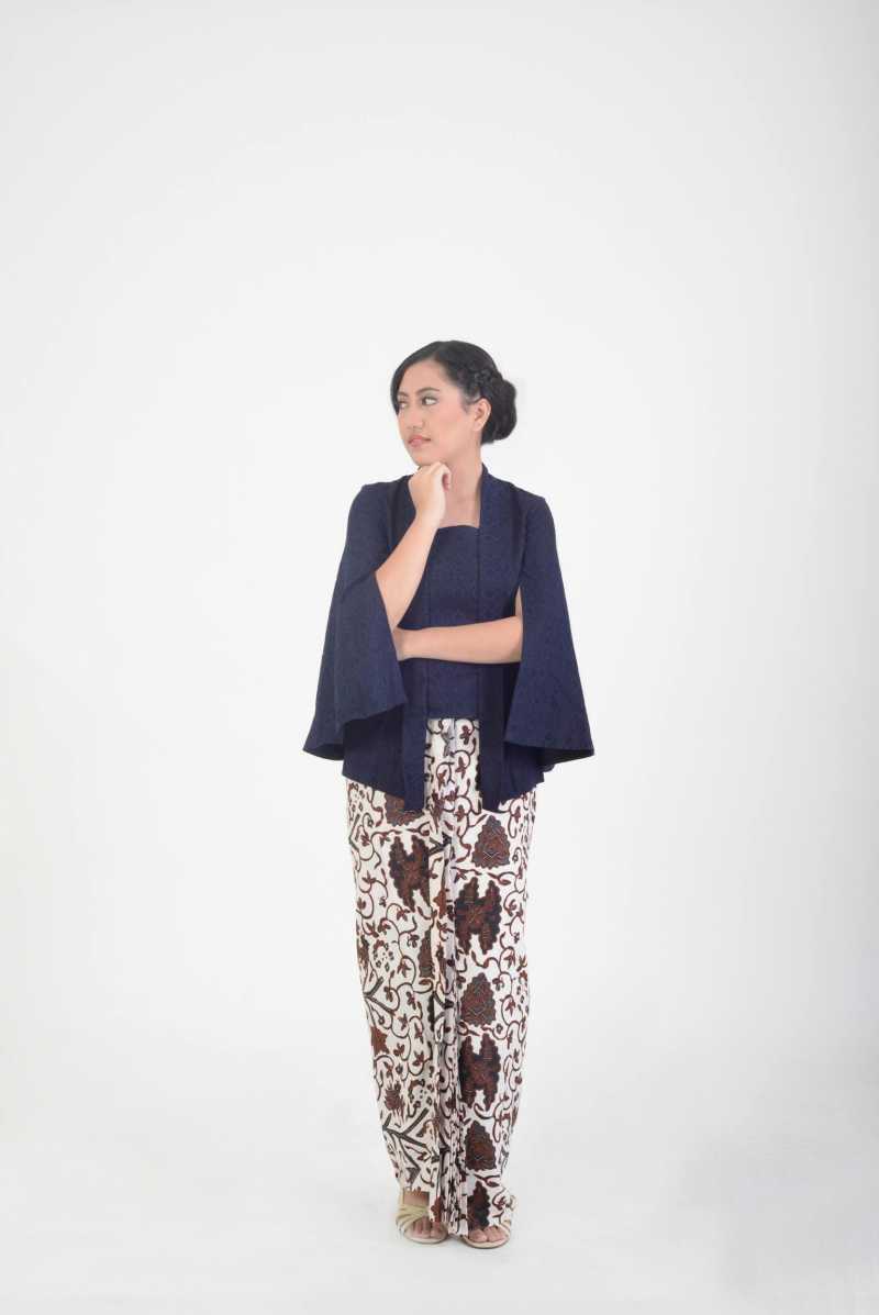 Kebaya 'Kekinian' Ala Amira Indonesia Kebaya 'Kekinian' Ala Amira Indonesia