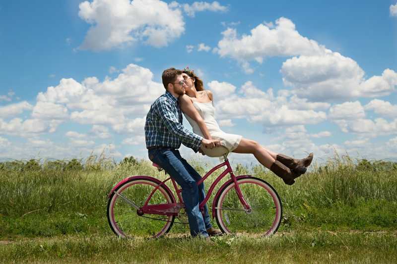 Kebiasaan Intim di Pagi Hari Yang Bikin Mood Positif Kebiasaan Intim di Pagi Hari Yang Bikin Mood Positif