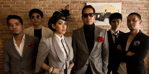 MALIQ & D'Essentials: Senandung Senandika MALIQ & D'Essentials: Senandung Senandika