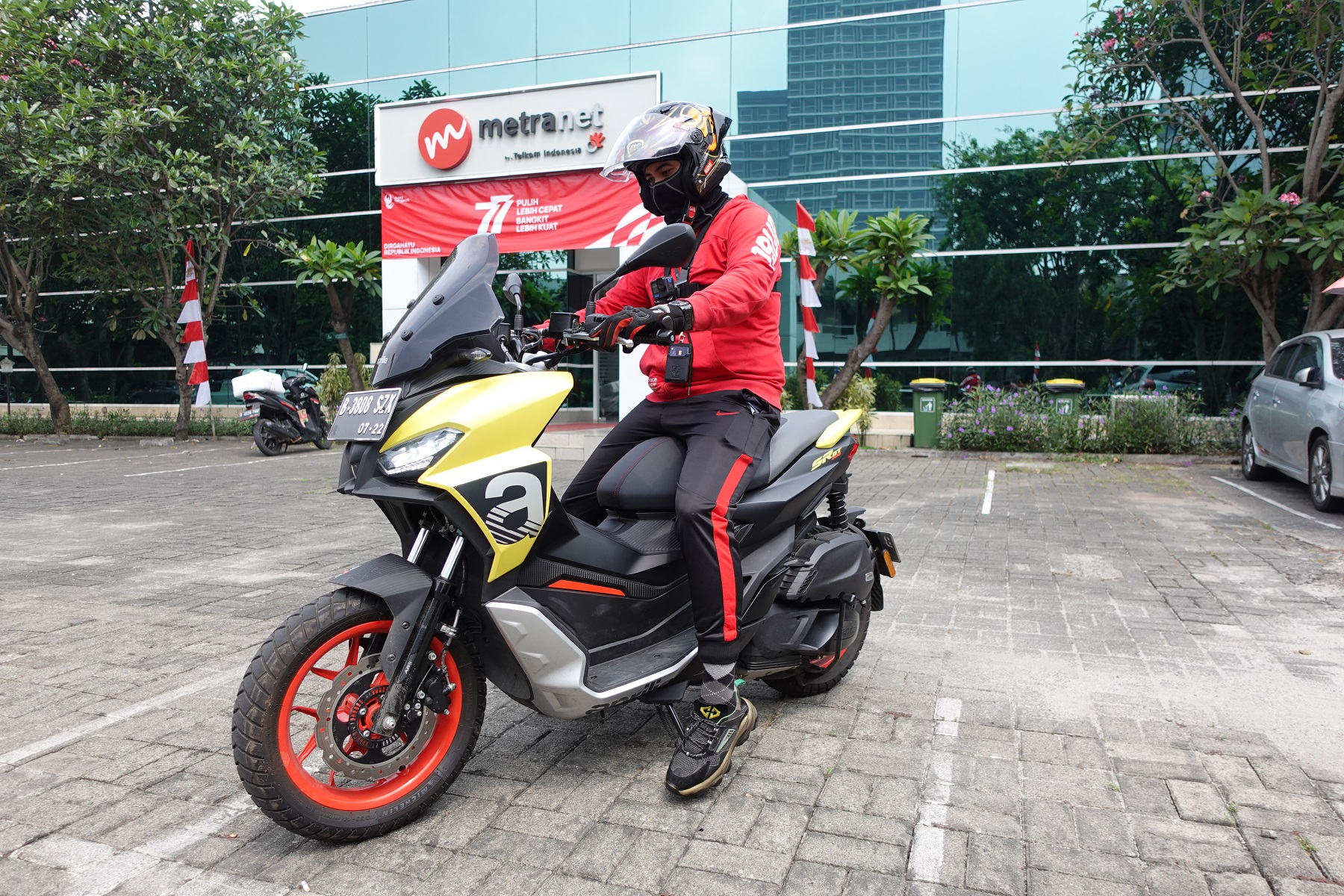 Ogah Pakai Mobil karena BBM Mahal, Aprilia SR GT 200 Bisa Jadi Pilihan