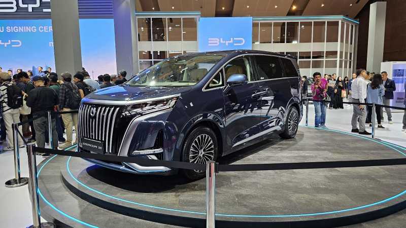 IIMS 2024: Semewah Apa BYD Denza D9, MPV Listrik Pesaing Alphard? IIMS 2024: Semewah Apa BYD Denza D9, MPV Listrik Pesaing Alphard?