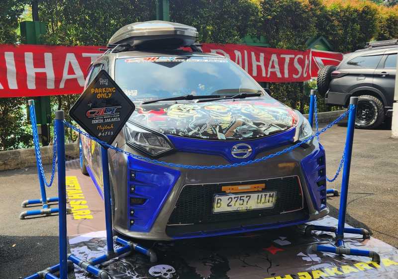 Ketika Ayla dan Sigra Dimodifikasi Habis-Habisan Ketika Ayla dan Sigra Dimodifikasi Habis-Habisan