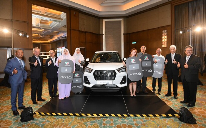 Daihatsu Luncurkan Rocky Hybrid, Disewakan Sejutaan Perbulan Daihatsu Luncurkan Rocky Hybrid, Disewakan Sejutaan Perbulan