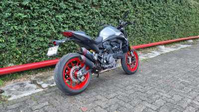 VIDEO: Rasanya Tunggangi Ducati Monster 937, Torsinya Buas!