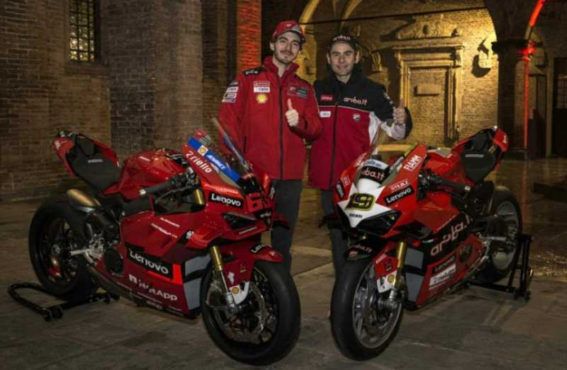 Replika Motor Juara Dunia MotoGP dan WSBK 2022 Langsung Ludes Replika Motor Juara Dunia MotoGP dan WSBK 2022 Langsung Ludes