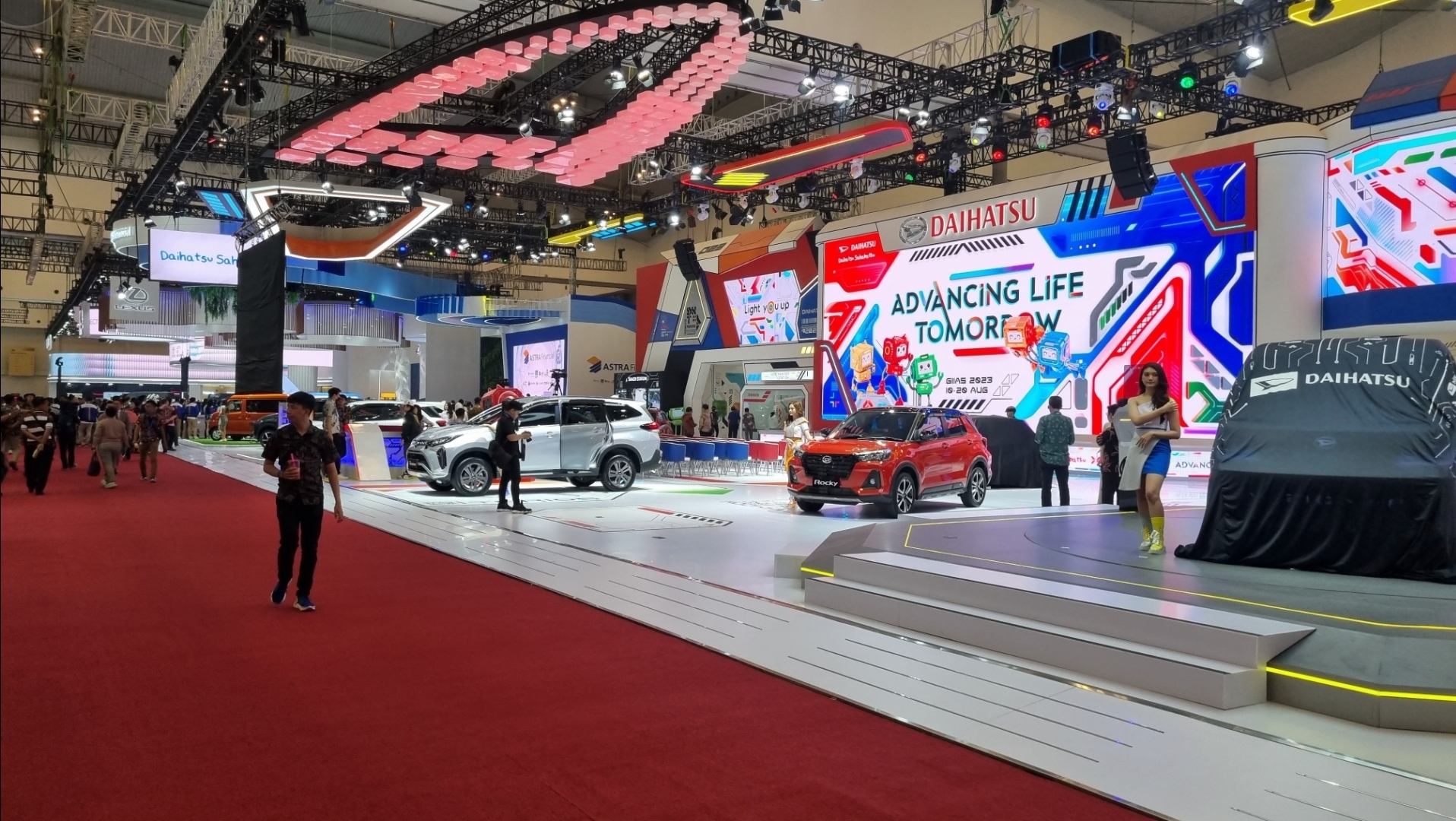 GIIAS 2023 Resmi Dibuka, Target Transaksi Hingga Rp15 Triliun!