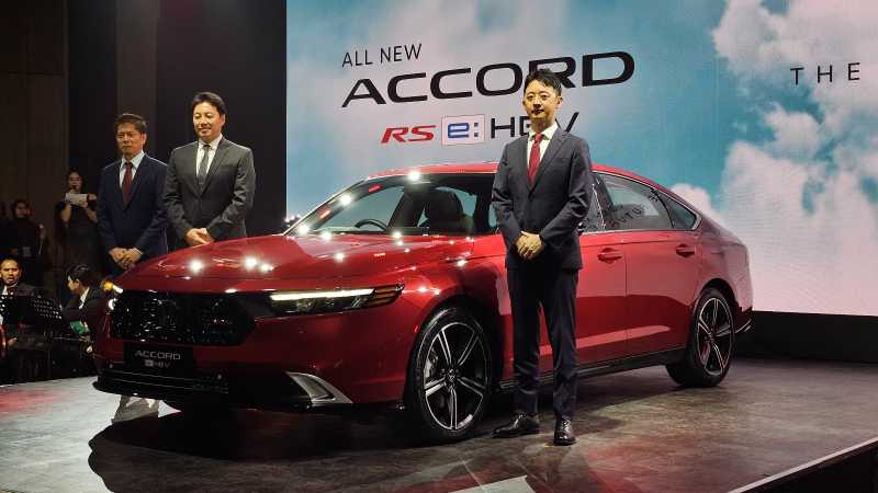 Honda Rilis Generasi ke-11 Accord RS Hybrid, Harga Nyaris Rp1 Miliar Honda Rilis Generasi ke-11 Accord RS Hybrid, Harga Nyaris Rp1 Miliar