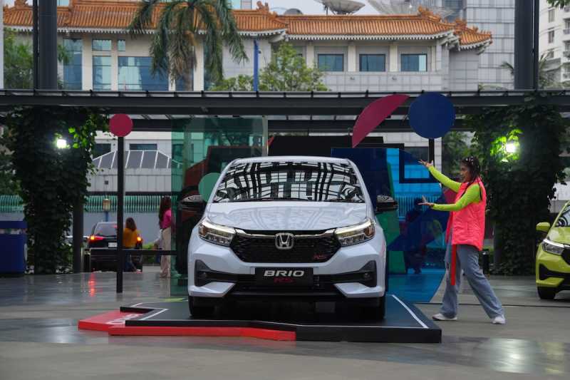 Honda Brio Terbaru, Dandan Tipis-Tipis Sudah Cukup untuk Redam Agya-Ayla Honda Brio Terbaru, Dandan Tipis-Tipis Sudah Cukup untuk Redam Agya-Ayla