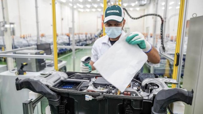Honda Kembangkan Baterai Mobil Listrik yang Bisa Didaur Ulang Honda Kembangkan Baterai Mobil Listrik yang Bisa Didaur Ulang