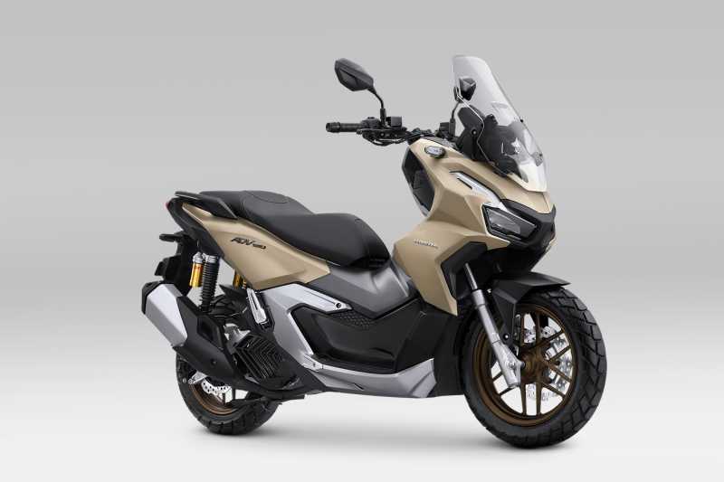 Honda Rilis Warna Baru ADV 160 yang Memperkental Nuansa Petualang