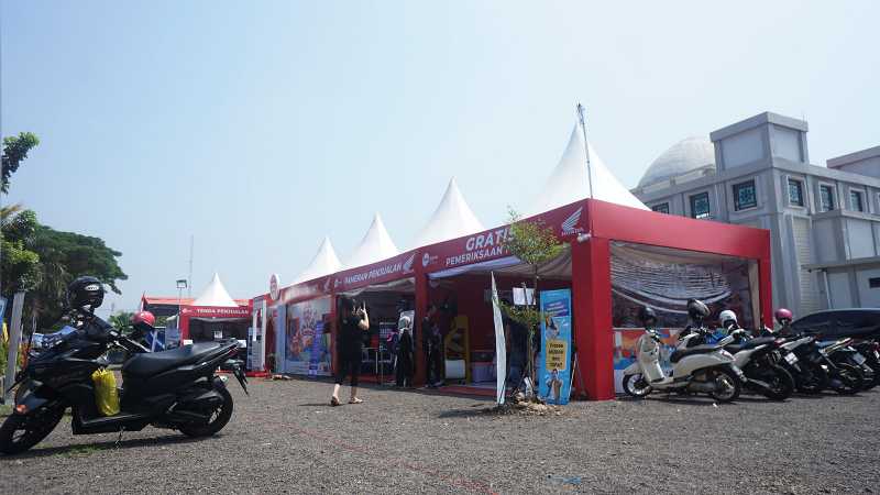 Diler Honda Motor Jawa Barat Siapkan Bale Santai untuk Pemudik Diler Honda Motor Jawa Barat Siapkan Bale Santai untuk Pemudik