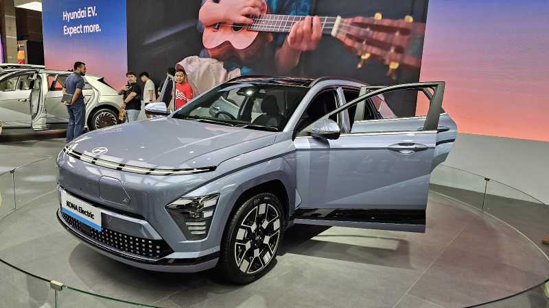 Bocoran Harga Hyundai Kona EV, Tembus Rp500 Jutaan? Bocoran Harga Hyundai Kona EV, Tembus Rp500 Jutaan?