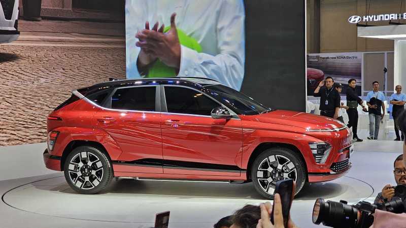 Hyundai Umumkan Harga Resmi Kona EV, Mulai dari Rp499 Jutaan! Hyundai Umumkan Harga Resmi Kona EV, Mulai dari Rp499 Jutaan!