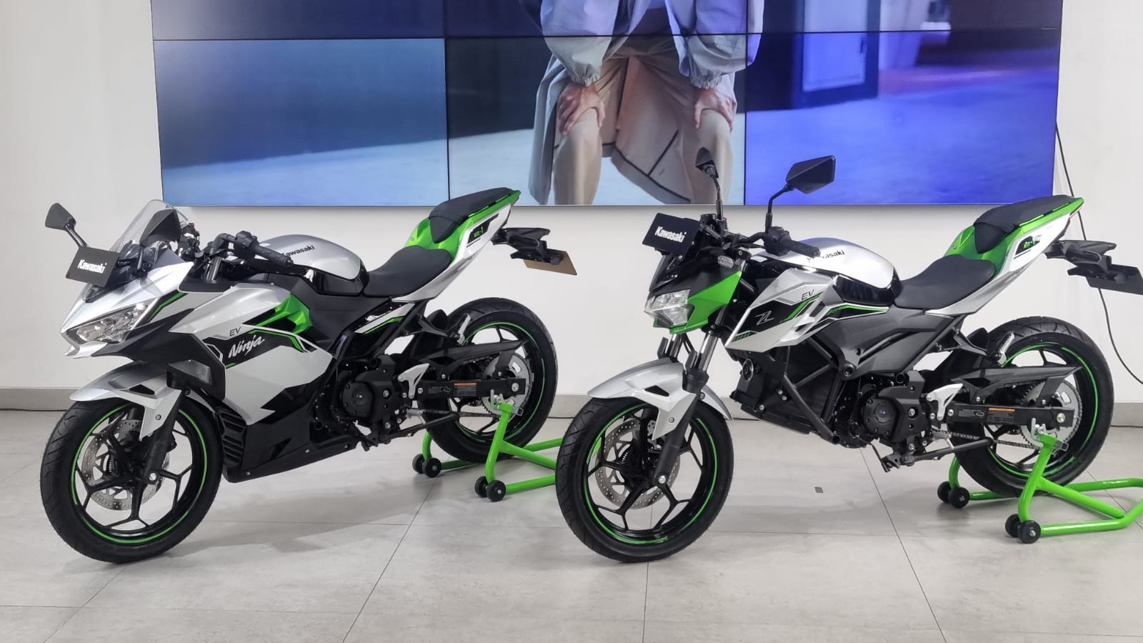 Spesifikasi Kawasaki Ninja e-1 dan Z e-1 Sama, Tapi Performanya Beda?
