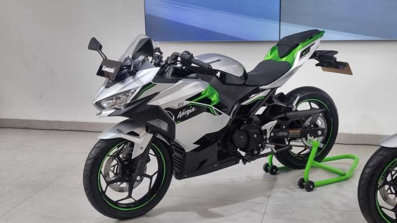 Harga Baterai Kawasaki Ninja e-1 dan Z e-1 Tembus Rp90 Juta!