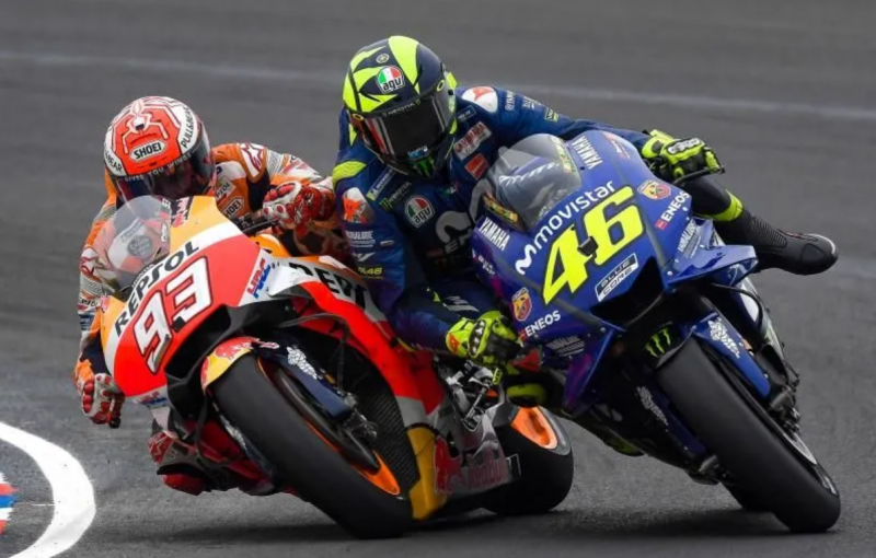 Pedrosa Sebut Rossi Balap Pakai Hati, Tapi Marquez Cuma Mau Menang