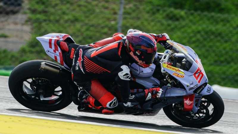 Marc Marquez Ikut Jajal Ducati Panigale V4S di Sirkuit Portimao Marc Marquez Ikut Jajal Ducati Panigale V4S di Sirkuit Portimao