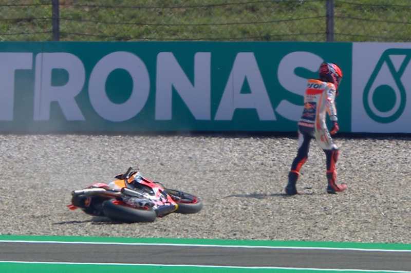 Wayne Gardner: Marc Marquez Harusnya Pensiun Saja Wayne Gardner: Marc Marquez Harusnya Pensiun Saja