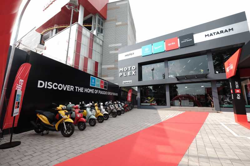 Piaggio Indonesia Buka Dealer Motoplex Pertama di Mataram Piaggio Indonesia Buka Dealer Motoplex Pertama di Mataram