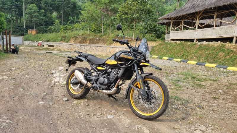 Review Royal Enfield New Himalayan: Torsi Mesin Barunya Ngejambak!