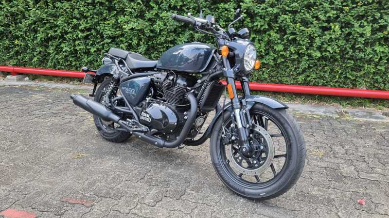 Review Royal Enfield Shotgun 650: Motor Nyaman Tapi Berat!