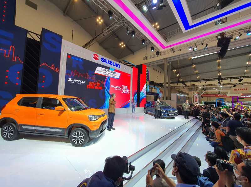 GIIAS 2022: Dua Mobil Suzuki untuk Anak Muda, Diluncurkan Sekaligus! GIIAS 2022: Dua Mobil Suzuki untuk Anak Muda, Diluncurkan Sekaligus!