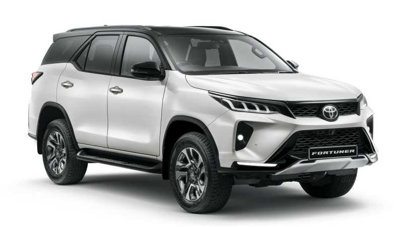 Toyota Fortuner Hybrid Diluncurkan, Makin Badak Makin Irit Toyota Fortuner Hybrid Diluncurkan, Makin Badak Makin Irit