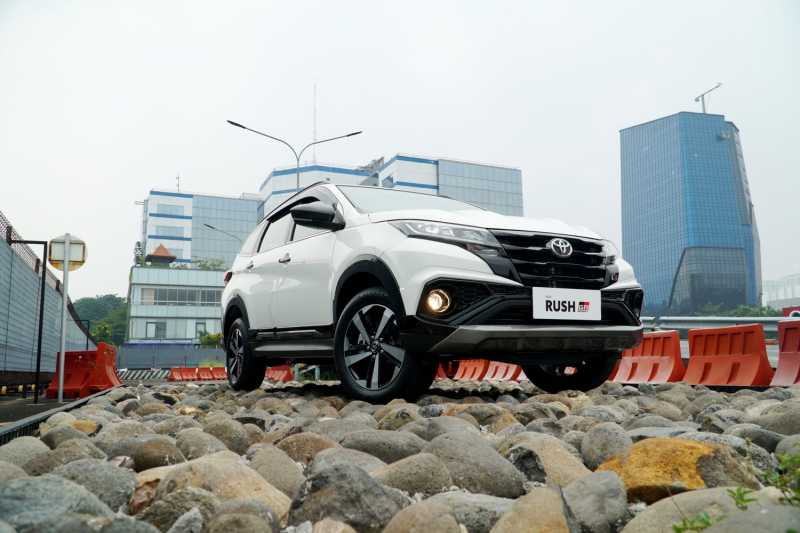Improvement New Rush GR Sport: Langka, Mobil RWD yang Menolak Punah! Improvement New Rush GR Sport: Langka, Mobil RWD yang Menolak Punah!