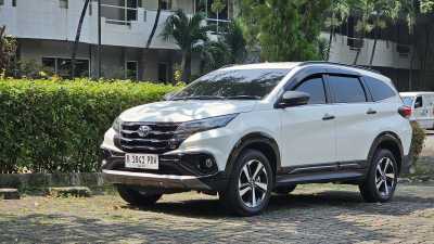 Test Drive Toyota Rush GR Sport: Langka, Mobil RWD yang Menolak Punah!