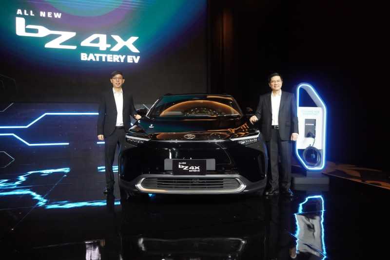 Toyota Berani ‘Bermain’ Harga Mobil Listrik, Karena Pede Nama Besarnya Toyota Berani ‘Bermain’ Harga Mobil Listrik, Karena Pede Nama Besarnya
