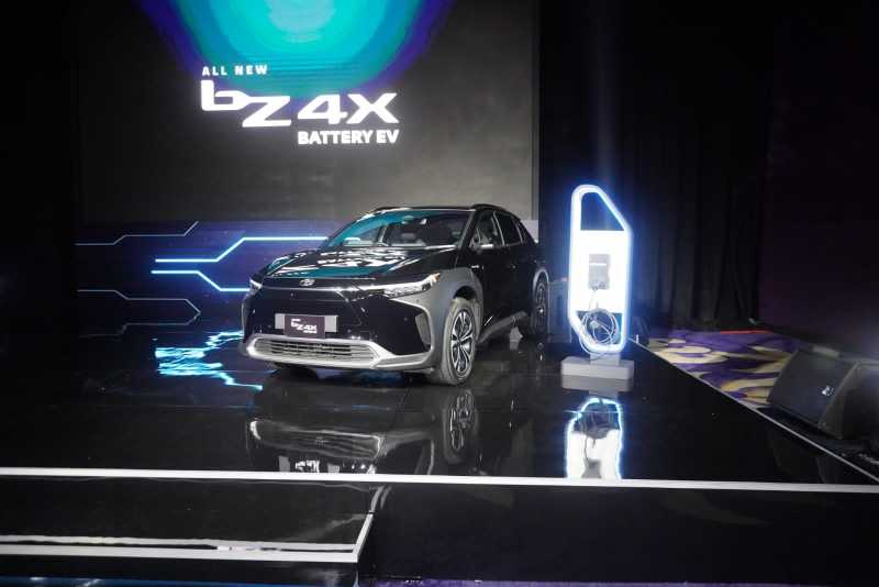 Mobil Listrik Impor Resmi Bebas Bea Masuk, Harga jadi Lebih Murah? Mobil Listrik Impor Resmi Bebas Bea Masuk, Harga jadi Lebih Murah?