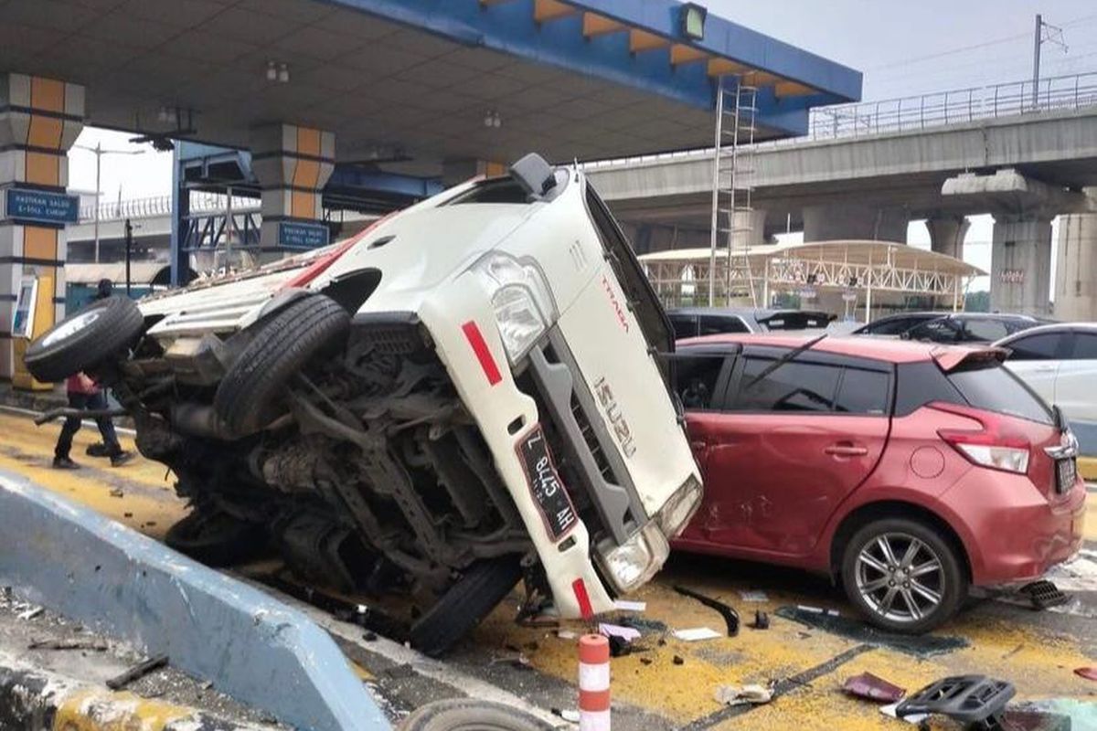 Deretan Fakta Kecelakaan Beruntun di Gerbang Tol Halim