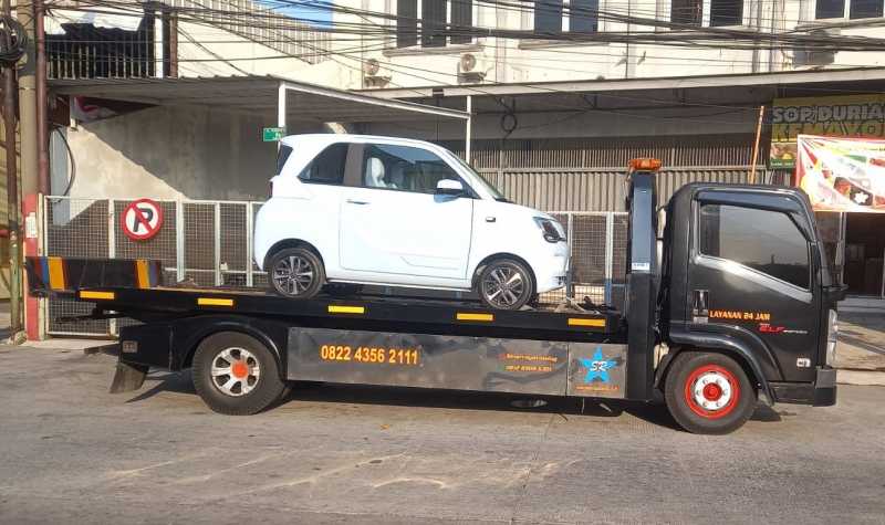 Sembarangan Derek Mobil Listrik Mogok, Motor Penggerak Bisa Rontok