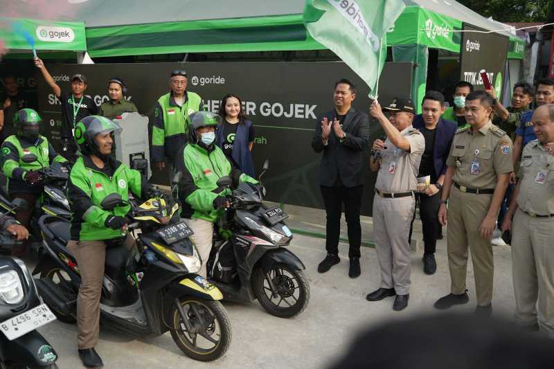 Gojek dan Pemprov DKI Bikin Naik KRL, Transjakarta dan GoRide jadi Gampang