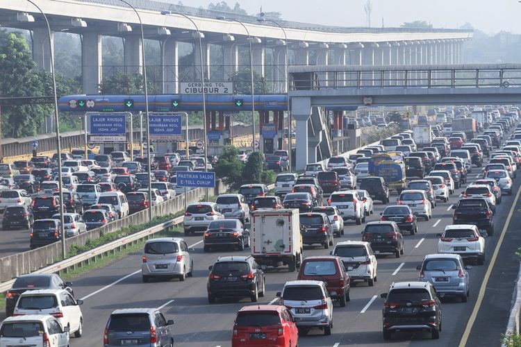 Libur Panjang, 80 Persen Kendaraan Tinggalkan Jabodetabek Lewat Tol