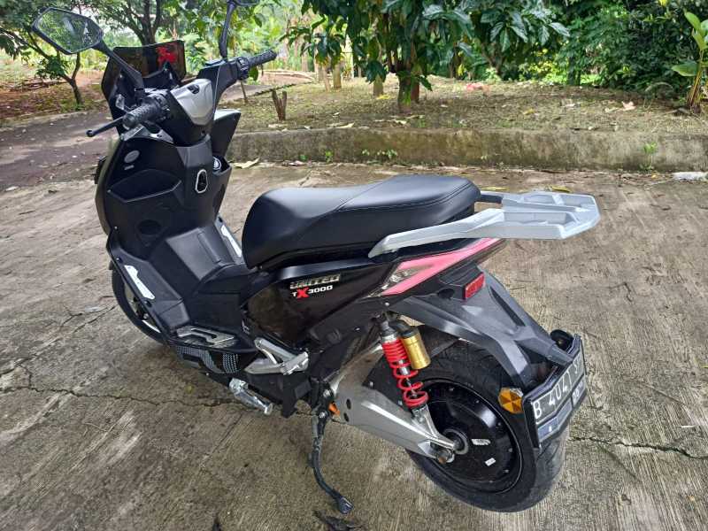 Test Ride:  Kelebihan dan Kekurangan Motor Listrik United TX3000