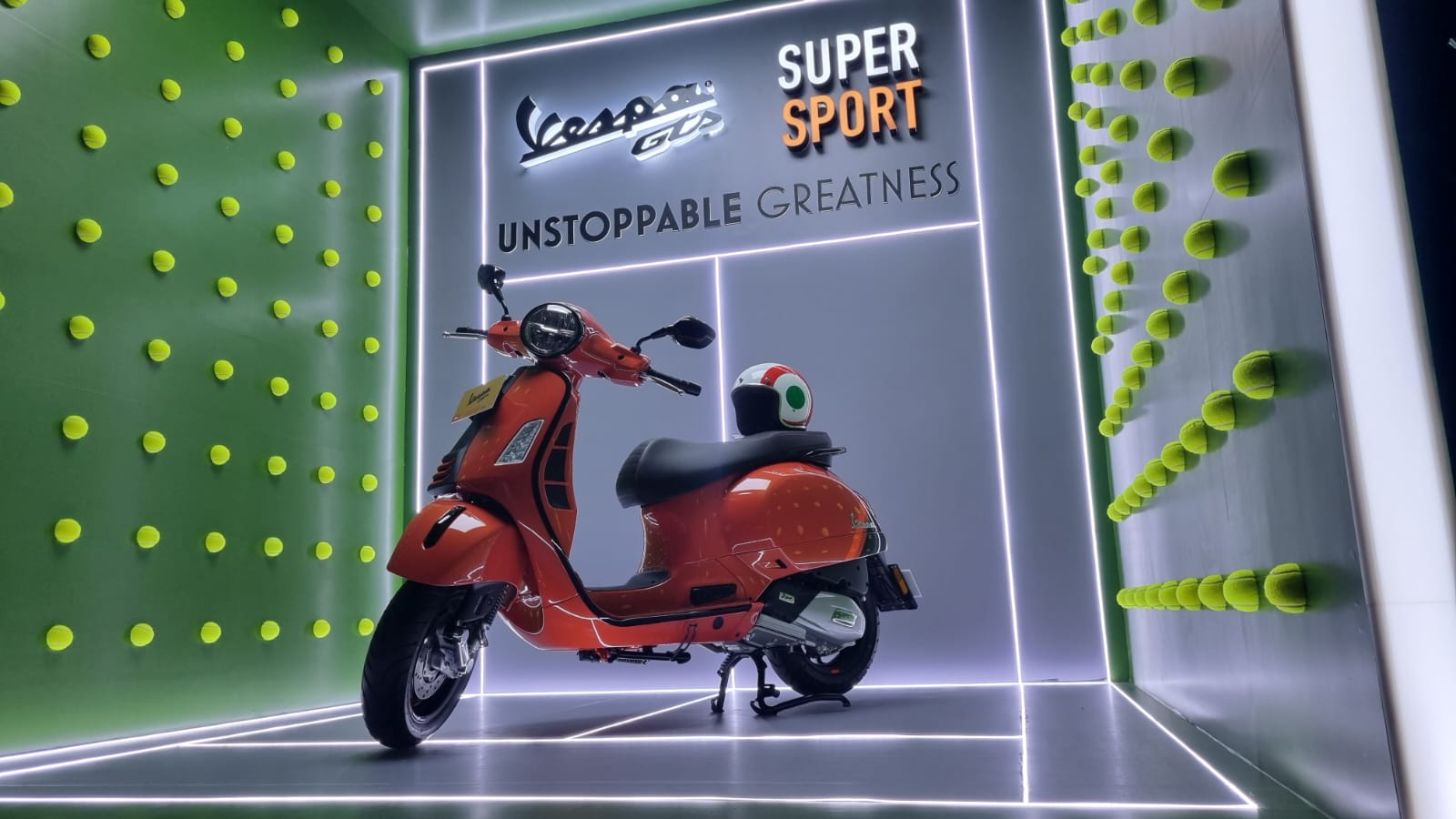 Vespa-GTS-Super-Sport-150