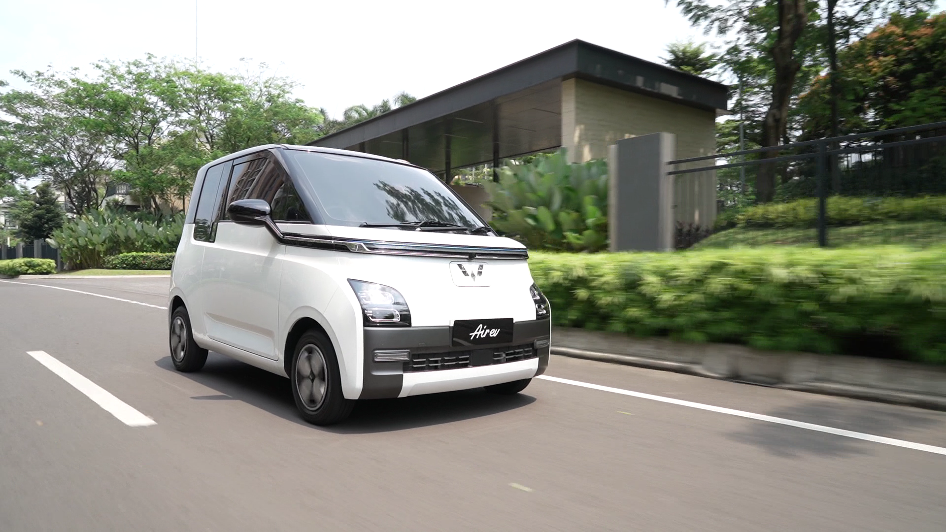 Harga Wuling Air ev Termahal Turun Hampir Rp30 Jutaan