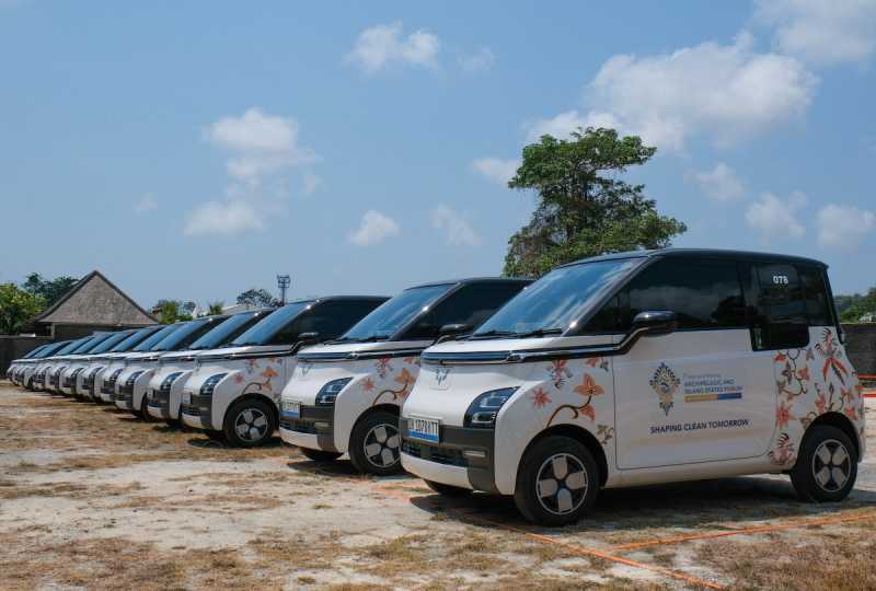 100 Unit Wuling Air ev Jalani Tugas Negara Lagi di KTT AIS Forum 2023