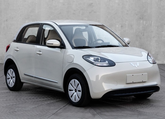 Wuling Kenalkan Citycar Listrik Pesaing Para LCGC Wuling Kenalkan Citycar Listrik Pesaing Para LCGC