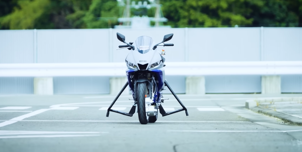 Yamaha Kenalkan AMSAS, Teknologi Sepeda Motor Anti Jatuh