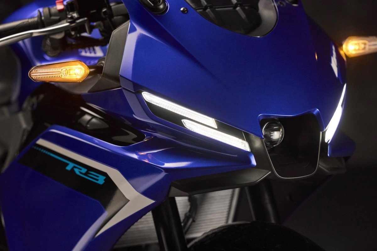 Yamaha R3 Meluncur Global, Gimana Nasib Yamaha R25 di Indonesia?