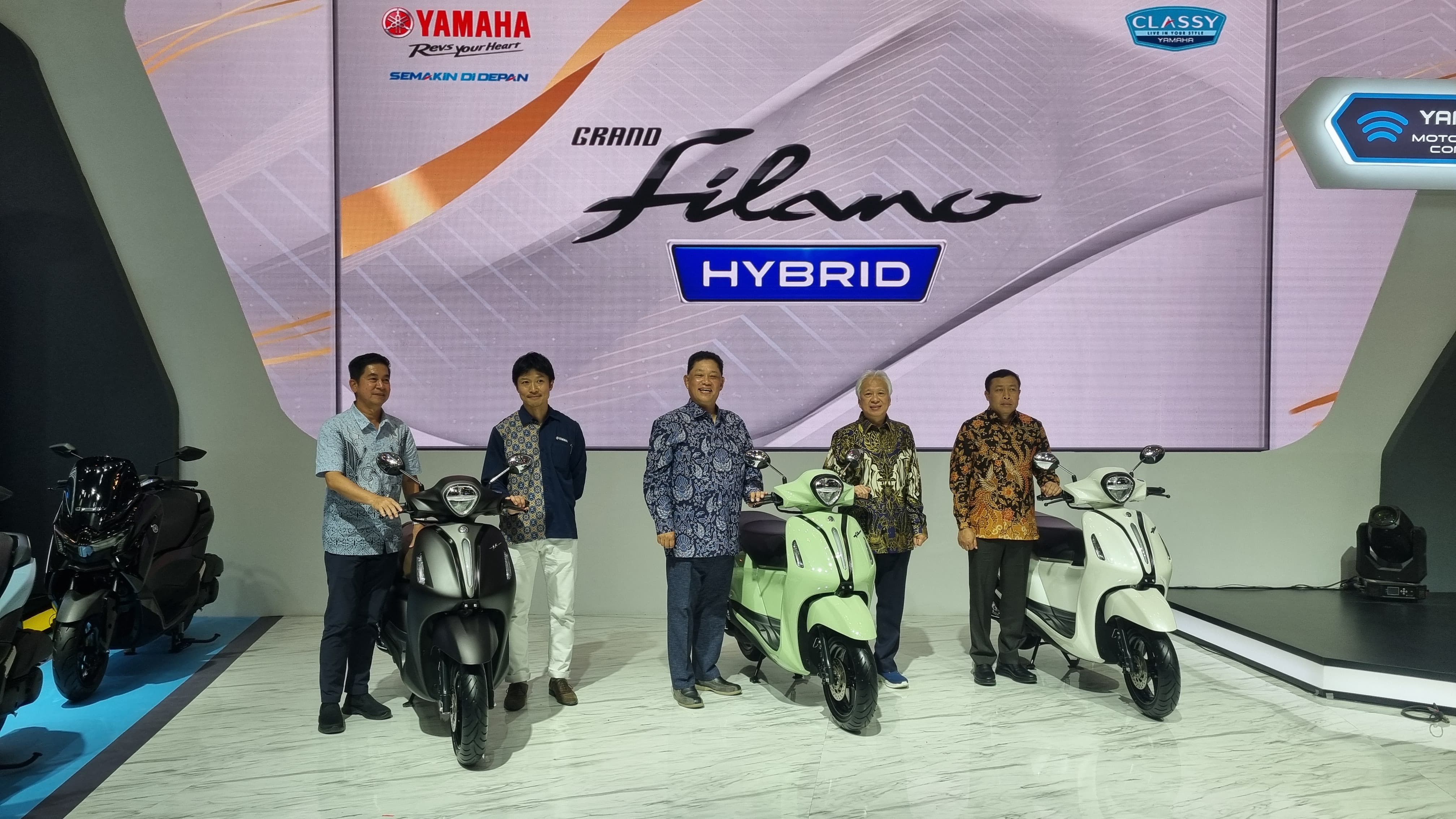 Warna Baru Yamaha Grand Filano, Kini Ada Power Socket USB Type A