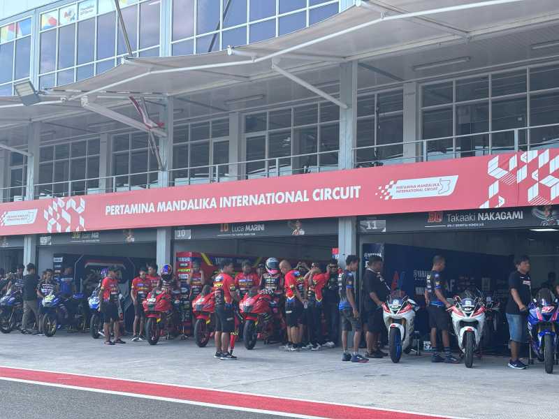 Juara WorldSSP300 Ramaikan Yamaha Sunday Race 2024 Mandalika