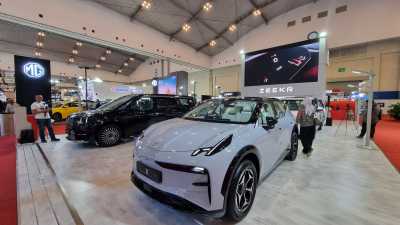 Zeekr Bakal Kirim Mobil Listrik ke Konsumen Awal 2025