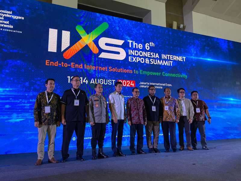 Pameran Teknologi IIXS 2024 Kembali Digelar, Ada IoT hingga AI Pameran Teknologi IIXS 2024 Kembali Digelar, Ada IoT hingga AI