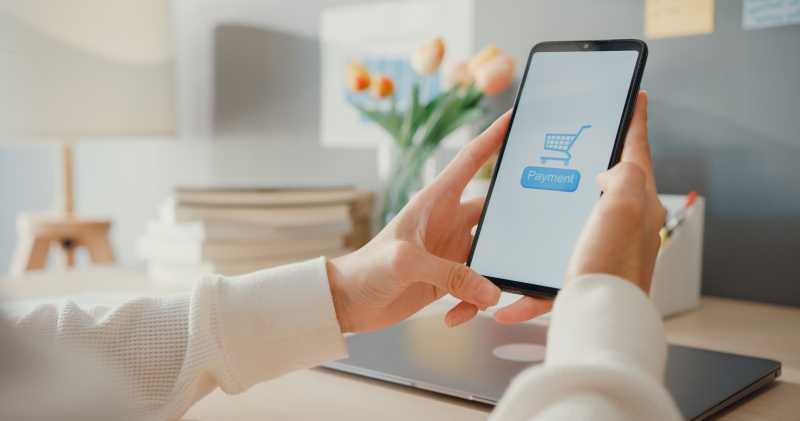 Tren Belanja di E-Commerce Usai Pandemi, UMKM Wajib Catat Nih! Tren Belanja di E-Commerce Usai Pandemi, UMKM Wajib Catat Nih!