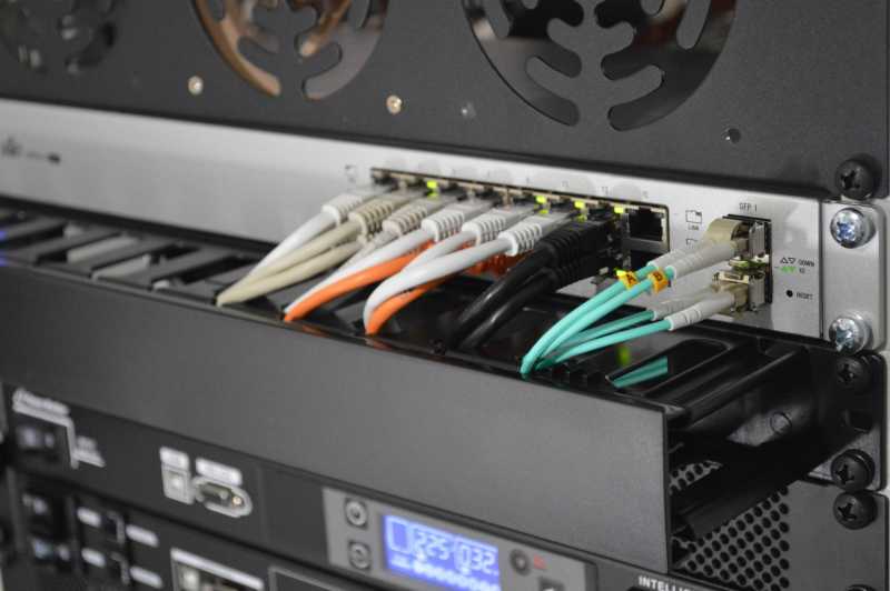 Kominfo Bangun Pusat Data Nasional Standar Global Pertama di Indonesia Kominfo Bangun Pusat Data Nasional Standar Global Pertama di Indonesia