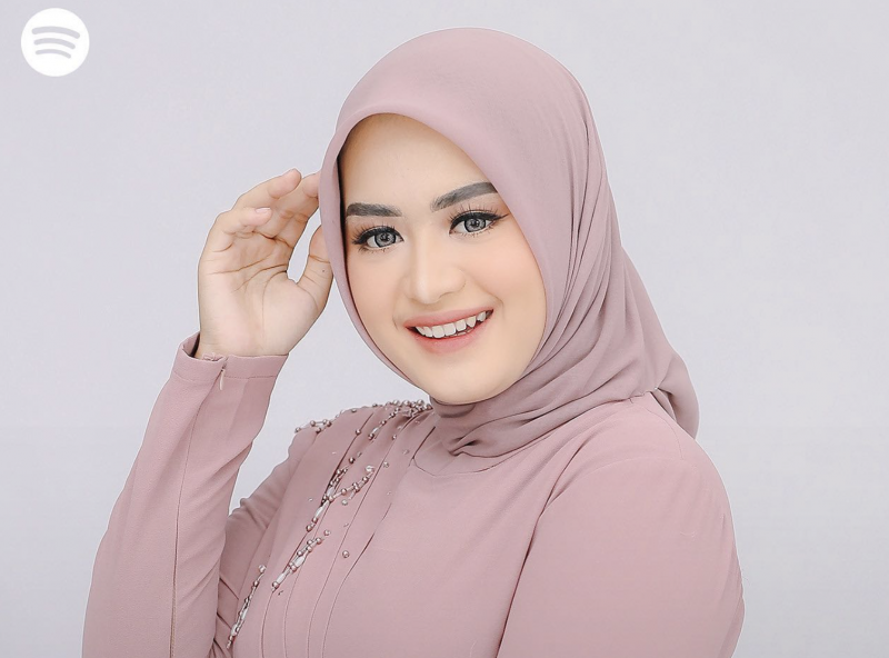 Ramai di Spotify, Woro Widowati Tampil di Harmony Growth Festival 2023 Ramai di Spotify, Woro Widowati Tampil di Harmony Growth Festival 2023