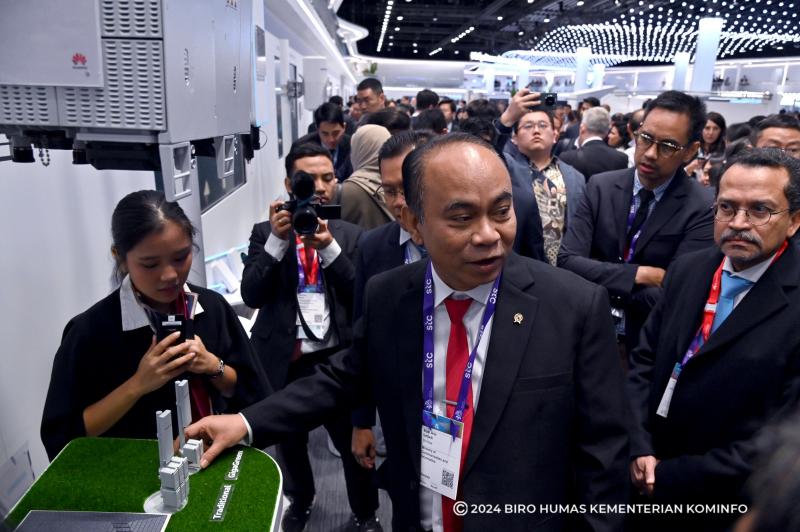 Menkominfo Mau Ada Stan Indonesia di MWC 2025